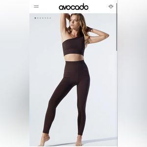 $75 new  M/L

Maroon phoenix fire pair